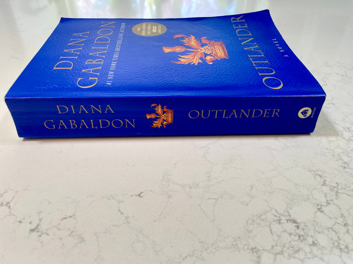 Outlander (Outlander Series) written by Diana Gabaldon