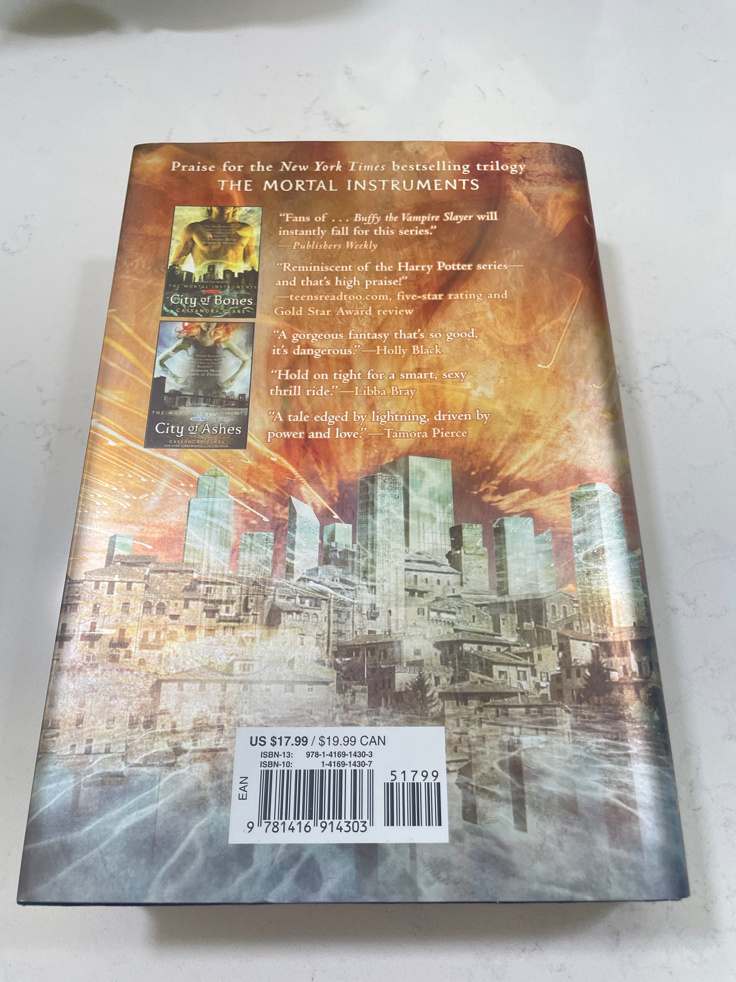 City of Glass by Cassandra Clare (secondhand hardback cover)