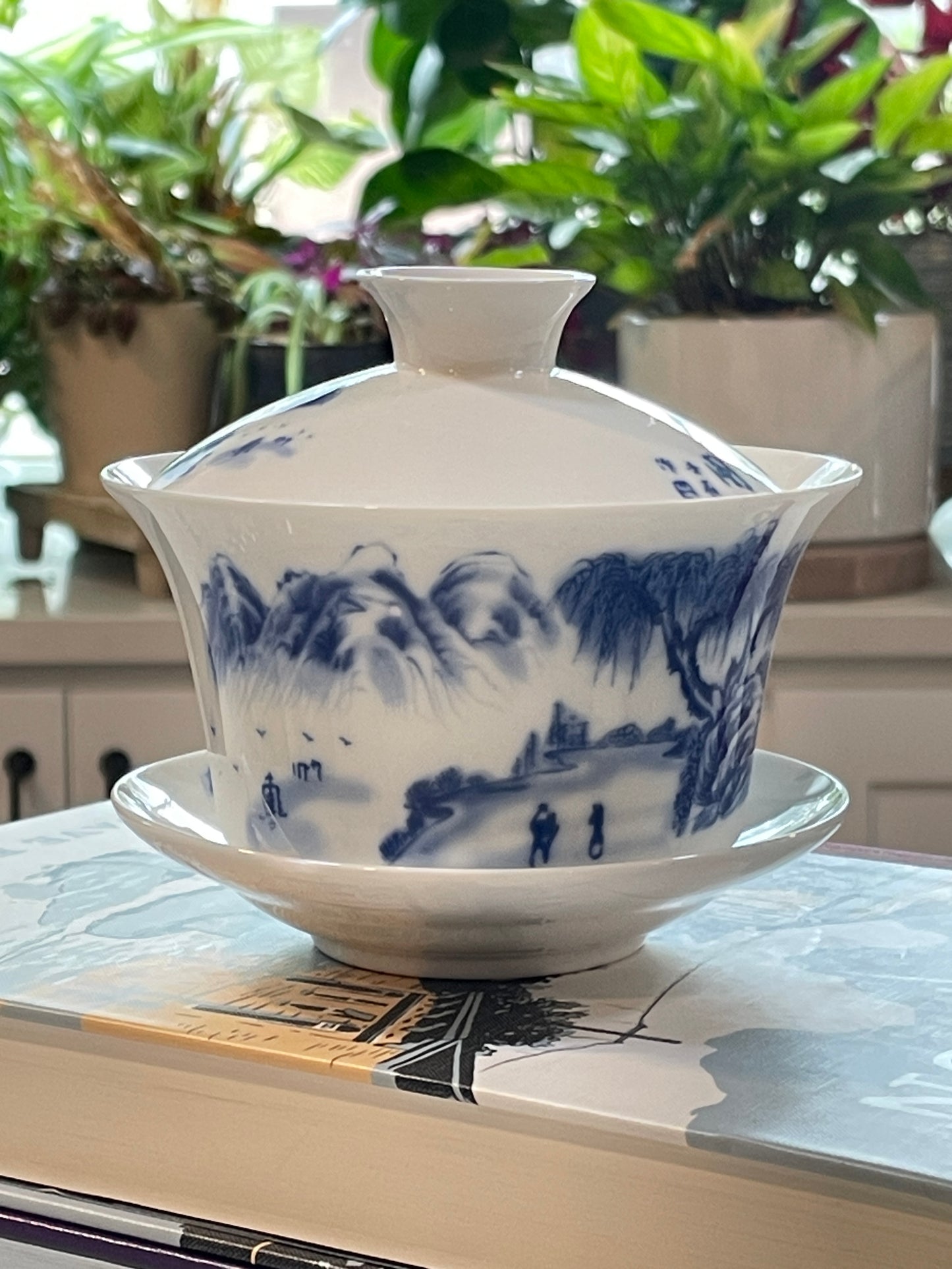 Porcelain Gaiwan 9oz Teacup w/Lid and Saucer White and Blue Chinese Landscape
