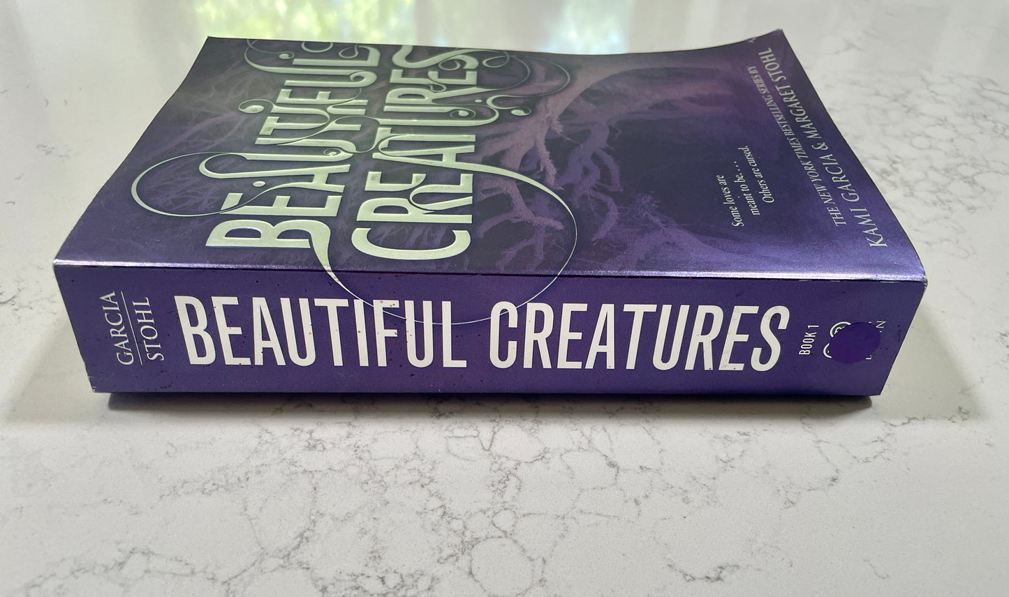 Beautiful Creatures written by Kami Garcia & Margaret Stohl