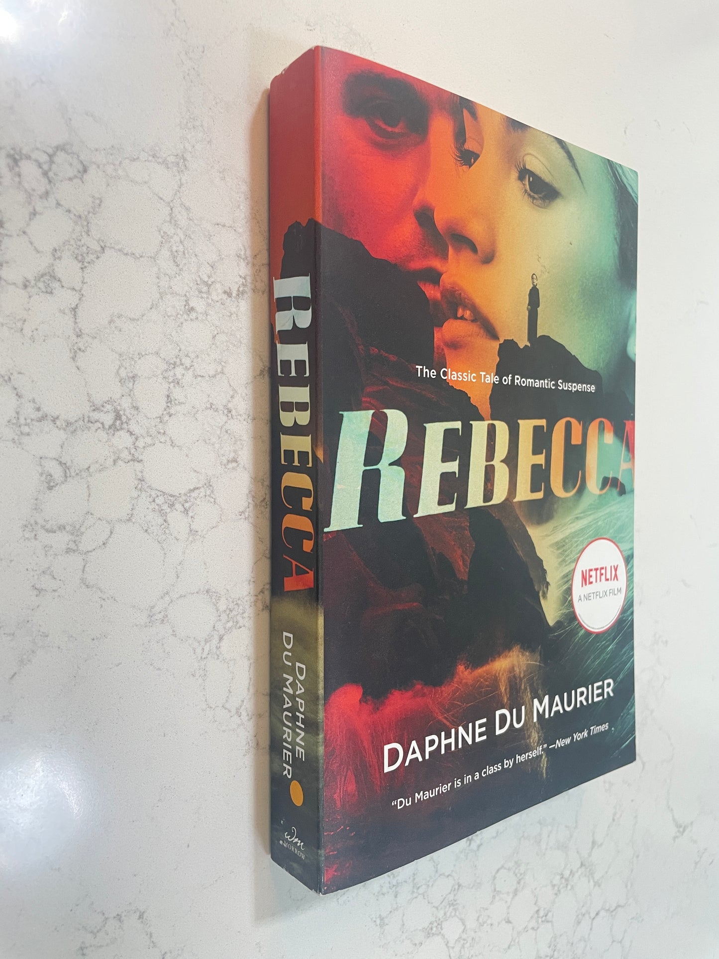 Rebecca written by Daphne Du Maurier