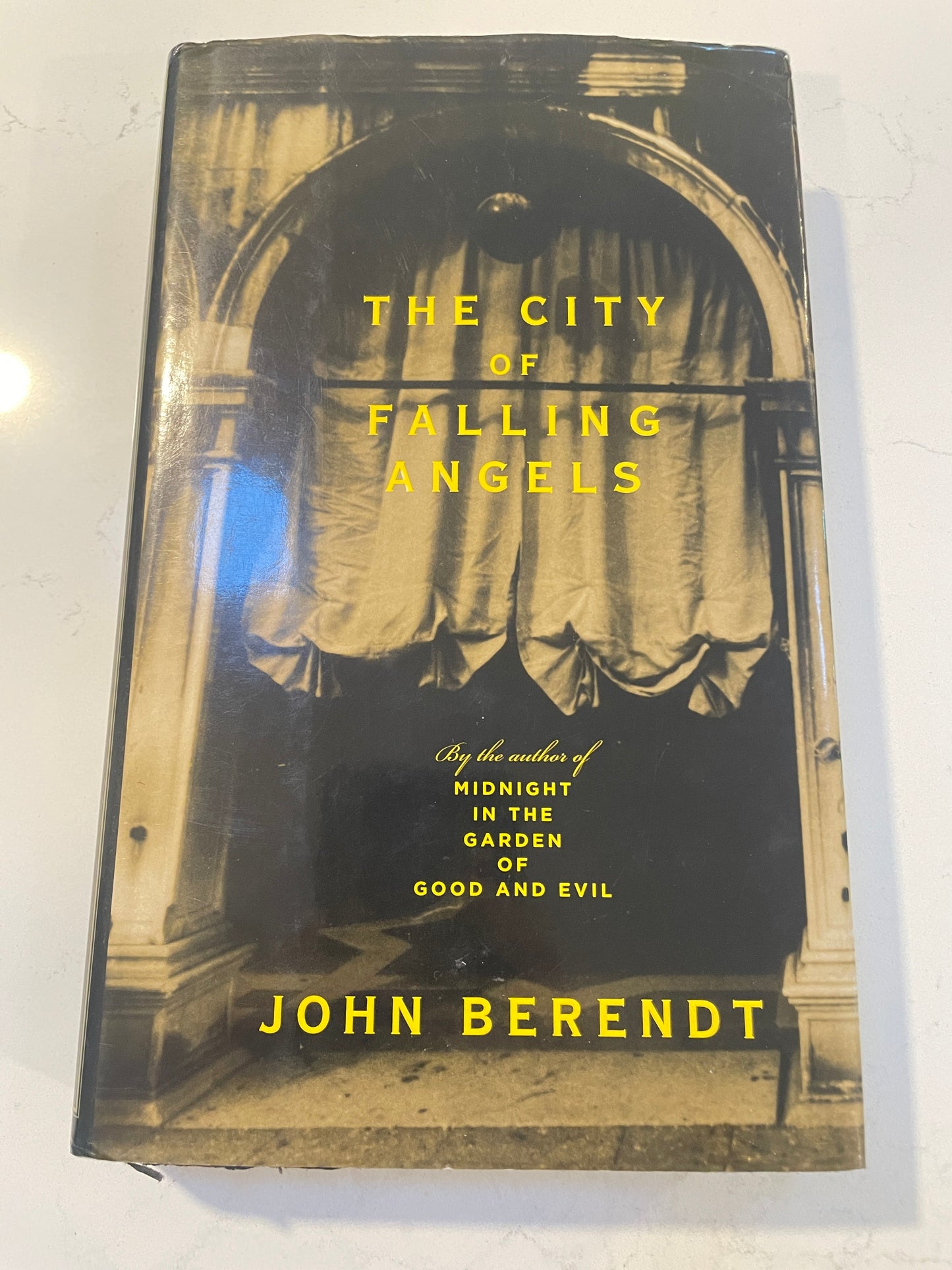 The City of Falling Angels by John Berendt (secondhand book)